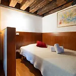 Fortuny 3967 Luxury Wine Feriehus Venedig