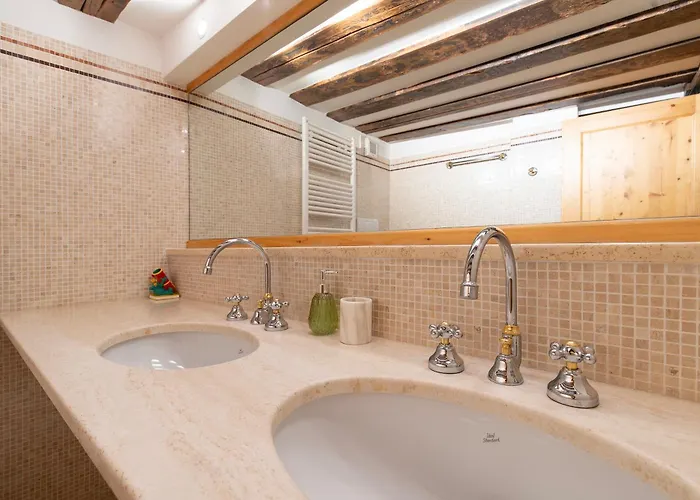 Fortuny 3967 Luxury Wine Semesterbostad Venedig