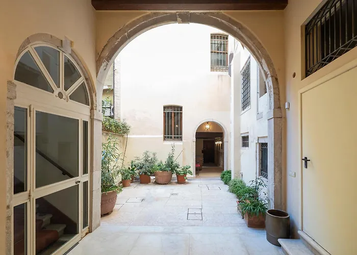 Fortuny 3967 Luxury Wine بيت للعطل