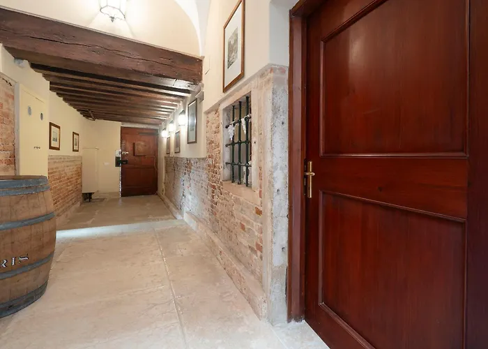 Fortuny 3967 Luxury Wine بيت للعطل *