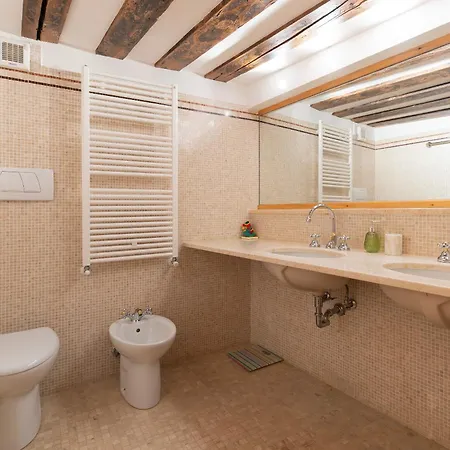 Fortuny 3967 Luxury Suites Wine בית נופש *