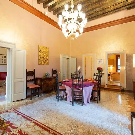 Fortuny 3967 Luxury Suites Wine בית נופש