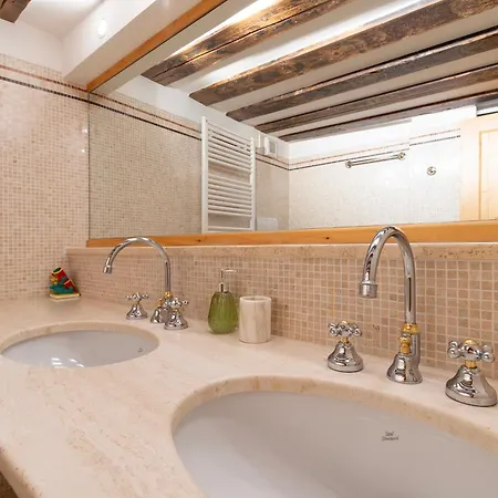 Fortuny 3967 Luxury Suites Wine בית נופש ונציה